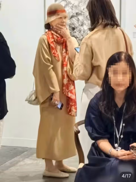 巴塞爾藝術展名流雲集:郭晶晶母女打扮精緻,林青霞鄧文迪衣品好