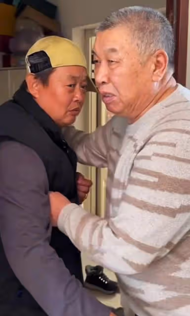 網紅五大姥爺去世，生前被兒媳虐待，住養老院被毆打，死因曝光
