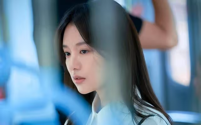 金智媛曾被質疑沒有魅力爆紅,憑《淚之女王》受肯定