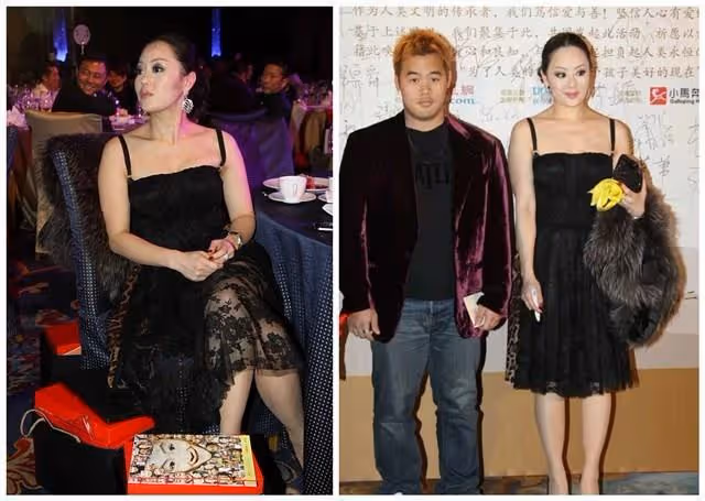 章小蕙「蹺二郎腿」太霸氣,穿弔帶裙都不收斂,真是不怕走光