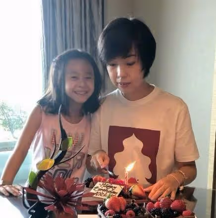 張怡寧生完孩子身材走樣被嘲,如今倆孩子很幸福,媽媽都不容易