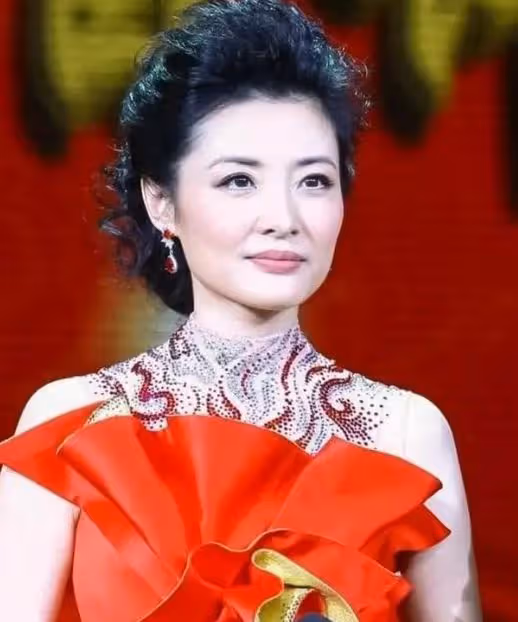 那些離開央視的女主持,從周濤到歐陽夏丹,都比董卿混得好!
