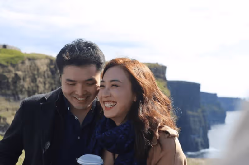 TVB花旦挺巨肚出席港姐婚禮!臨盆在即工作仍排到滿!疑似透露寶寶性別