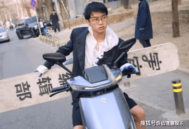 李雪琴戀情曝光，男友竟是金雞獎得主王一通！