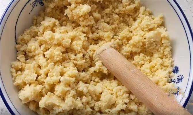 不用模具,家庭自製綠豆糕,做法簡單,夏季孩子解暑必備小零食