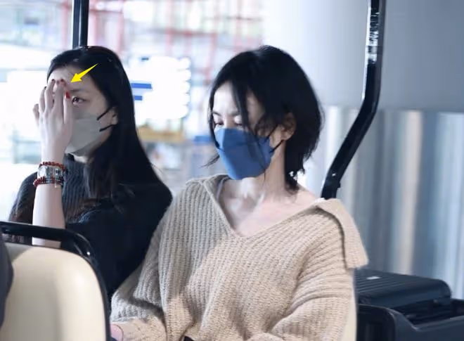 女大十八變!18歲李嫣新照變美變高,長得像李亞鵬,氣質像王菲!