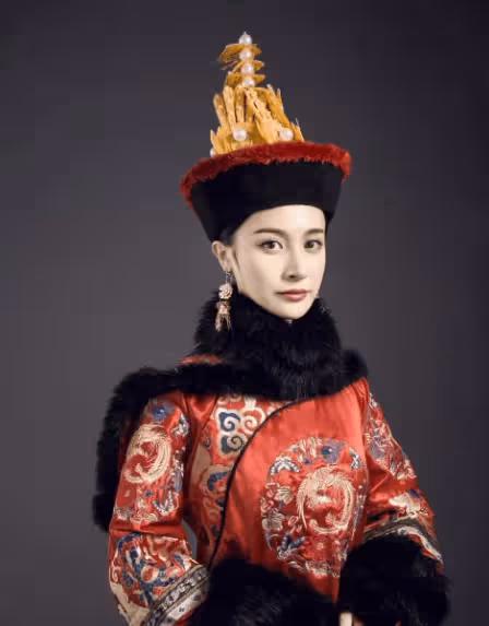 上帝的寵兒：隆妮 身材比例完美無缺，顏值美的不可方物