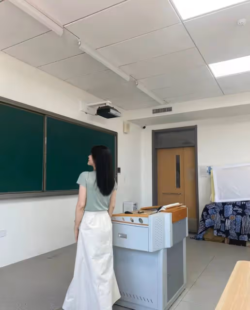 美術老師穿搭,被同事夸太知性啦