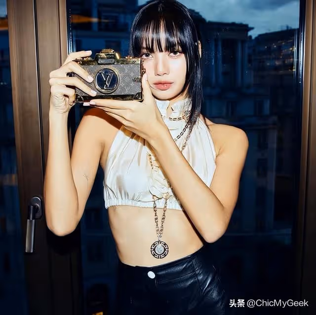 BLACKPINK Lisa公開75億豪宅，愛車是全球10輛限量版！