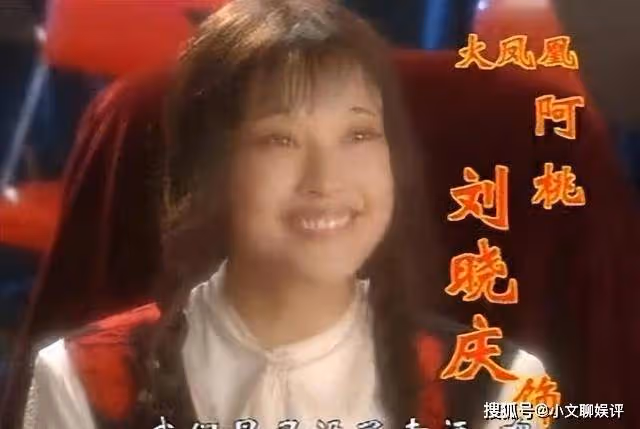 73歲劉曉慶扎麻花辮拍照，自稱仍是少年，網友：奶奶麻煩你清醒點