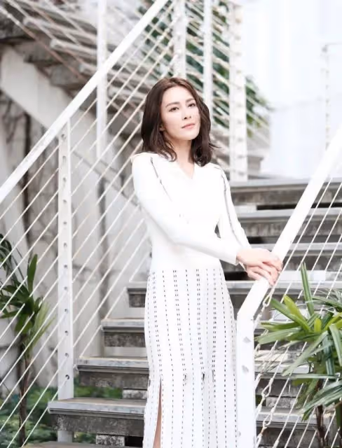 TVB花旦曾因失去拍劇機會不開心,與男友拍拖七年已同居,曾揚言不生育