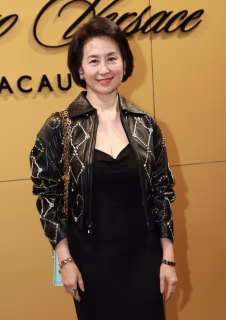賭王女兒顏值大比拼：二三房出大美人，四房女兒少了幾分貴氣