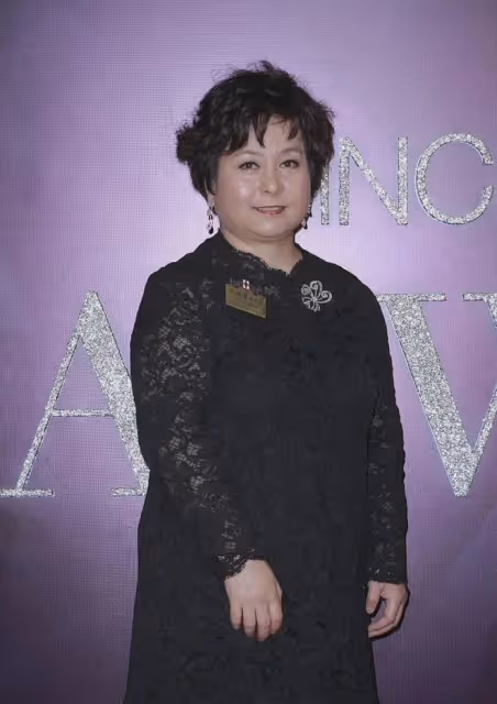 賭王女兒顏值大比拼：二三房出大美人，四房女兒少了幾分貴氣