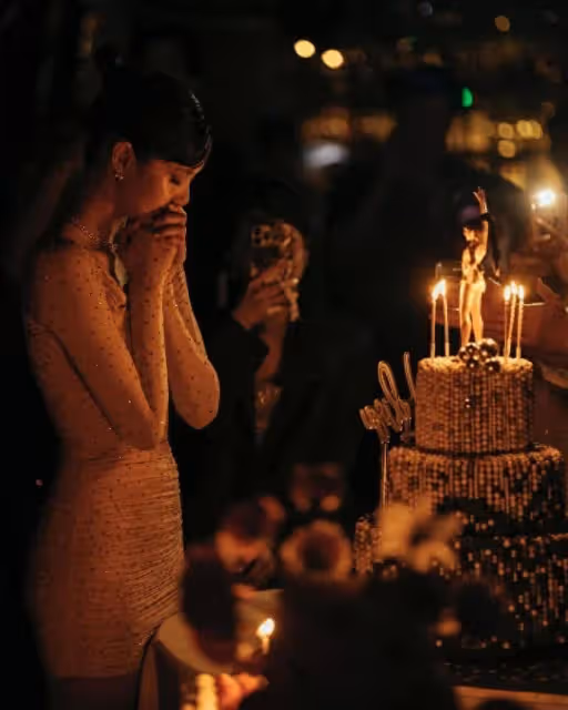 韓國知名女星Lisa，公開她生日聚會場景，稱我仍然無法忘記這一天
