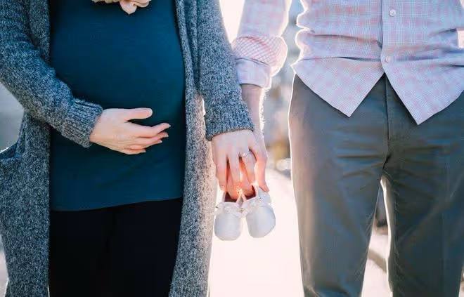 小姨把我養大，她兒子結婚我去參加婚禮，婚禮現場我決定分文不給