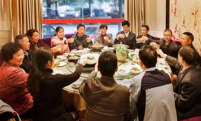 為什麼中年過後要遠離同學聚會?我的經歷,就是給大家最好的警示