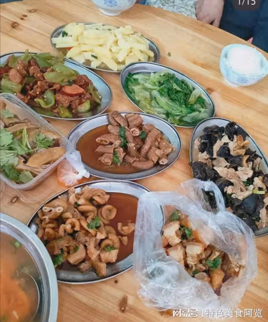 廣東打工人曬工廠伙食,迅速走紅網絡,網友:求蹭飯不要工資也行