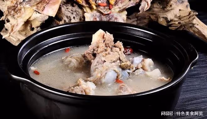鮮香濃郁,牛骨頭燉出美味佳肴!