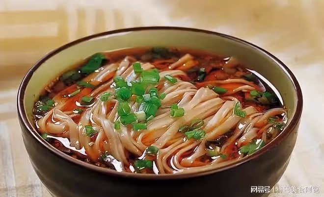酸湯麵,家常美味,酸辣口感的誘惑!