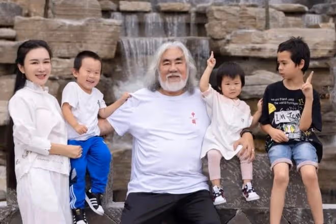 3月30日，張紀中老婆，高調發文！