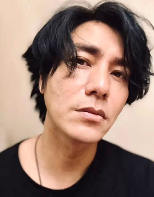 陳坤素顏照引發熱議，真實面容獲網友點贊