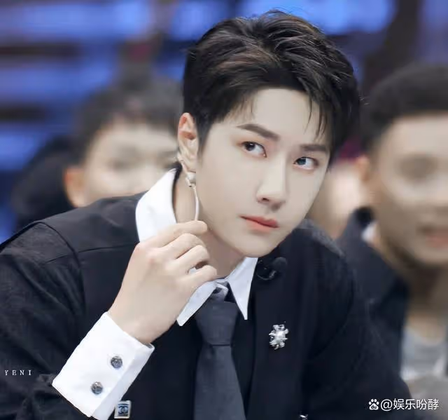 從唱跳愛豆到高顏值頂流男主演,細數王一博的星光點點