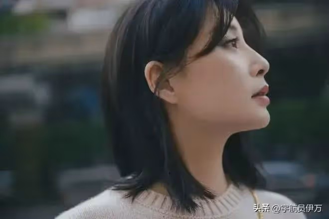 殷桃:前夫入獄遭爭議,疑似劈腿國足前鋒李金羽,如今成人生贏家