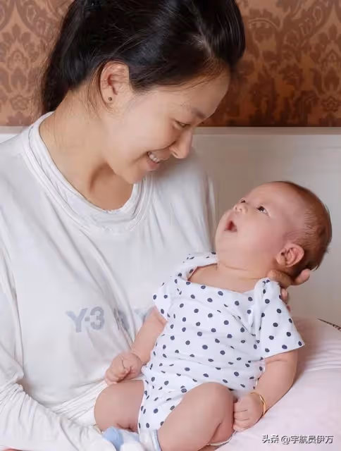 沈傲君:同居10年遭背叛後嫁外交官,如今的她,證實劉德華沒說錯
