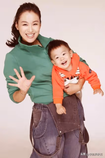 沈傲君:同居10年遭背叛後嫁外交官,如今的她,證實劉德華沒說錯