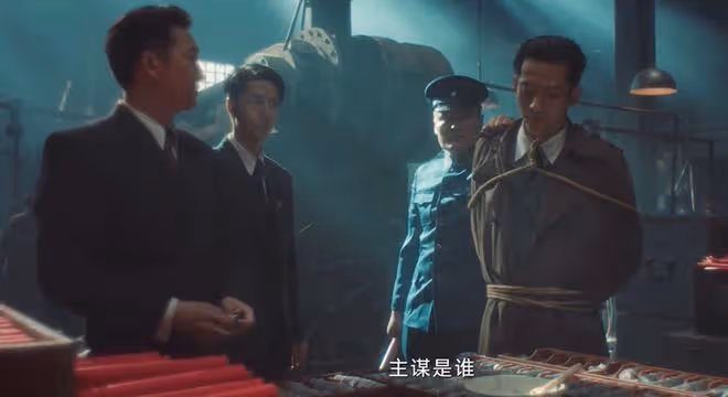 《追風者》直到阿文跳樓自盡，魏若來才發現，沈圖南虛偽的真面目