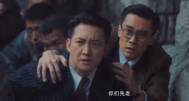 《追風者》直到阿文跳樓自盡，魏若來才發現，沈圖南虛偽的真面目