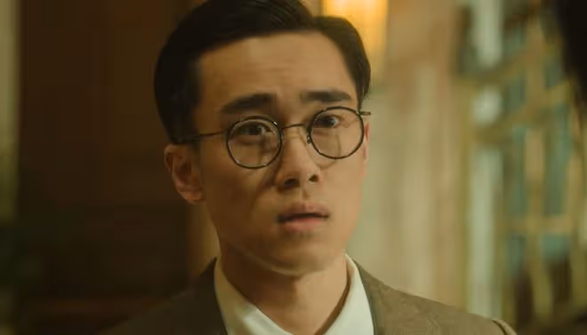 《追風者》直到沈圖南發現被監聽，他才發現，黃秘書背叛的原因
