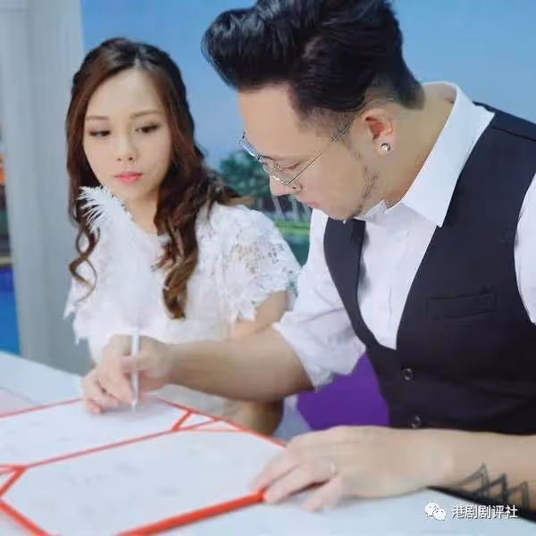 又又又來了!港星老婆發文稱決定離婚,四個兒子交社工決定去向
