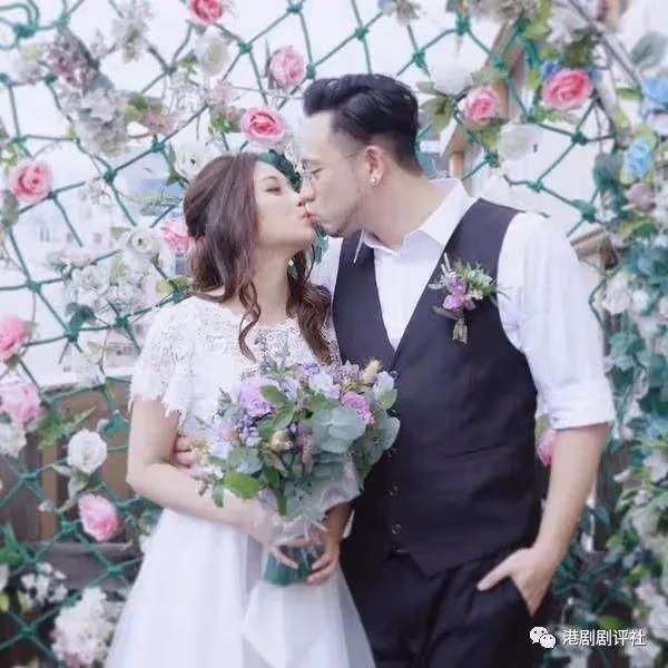 又又又來了!港星老婆發文稱決定離婚,四個兒子交社工決定去向