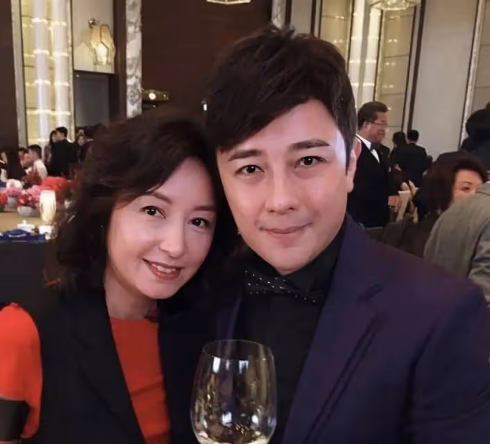 一路走好!香港女星患癌在睡夢中離世,公開出櫃與同性戀人同居多年