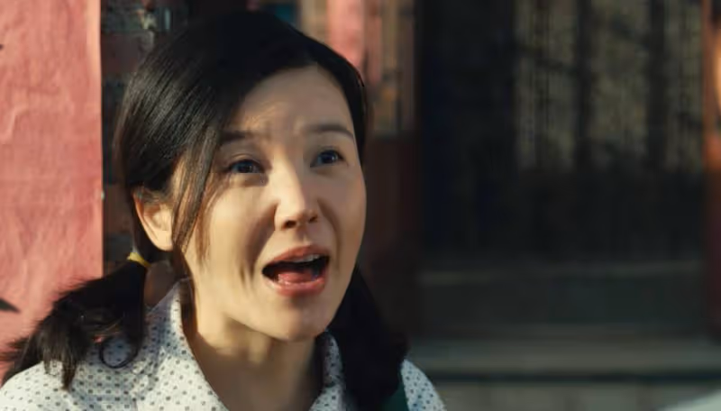 當「矽膠臉」混進年代劇,遇到天然臉女演員,簡直是降維打擊