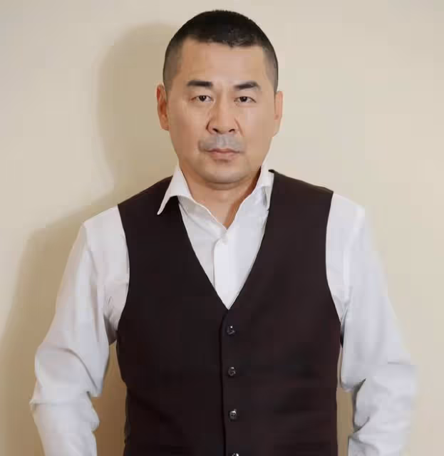董宇輝問陳建斌:我拍戲適合什麼類型的角色?陳建斌的回覆超搞笑