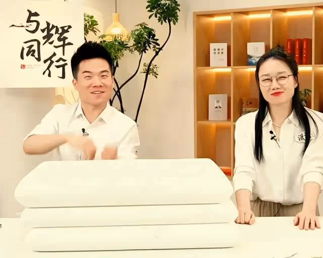 董宇輝問陳建斌:我拍戲適合什麼類型的角色?陳建斌的回覆超搞笑