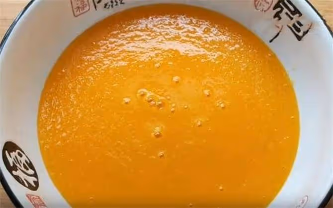 南瓜這樣做意外的好吃,做法簡單快速,比麵包還要鬆軟細膩