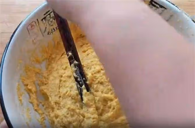 南瓜這樣做意外的好吃,做法簡單快速,比麵包還要鬆軟細膩