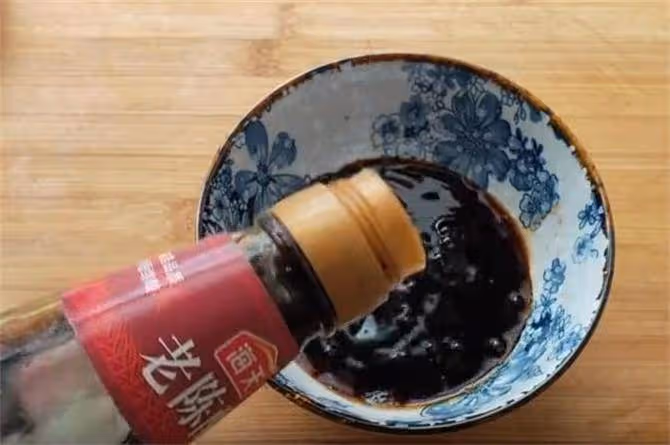 西葫蘆新吃法,不炒不燉,酸甜爽脆,開胃下飯,最適合夏季食用