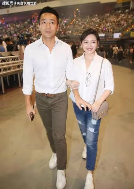 張蘭再曝大瓜:大S獨吞汪小菲2600萬片酬,當年閃婚的內幕