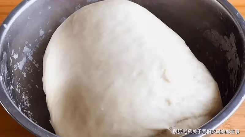 蒸饅頭時,冷水蒸還是熱水蒸好?牢記這3點,饅頭不塌暄軟又香甜