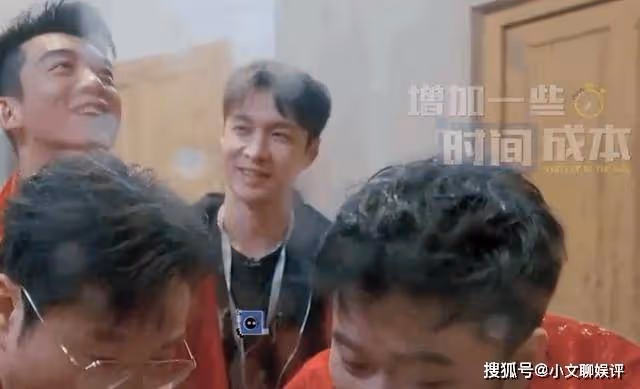 看到網友對黃磊新綜藝的點評後,才明白當年沈騰的點評是什麼意思