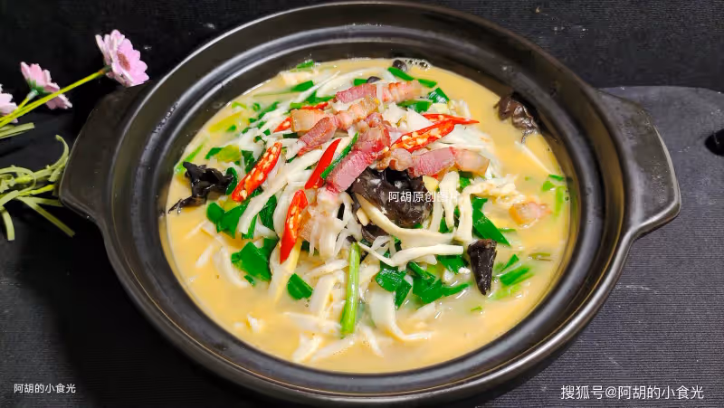 韭菜和它絕配!吃了30年,才發現是滑腸菜,營養鮮美、特脆嫩,隨手一煮鮮掉魂