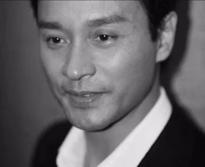 張國榮去世後最大謊言，都說他沒死去了南美隱居，連王家衛都信了