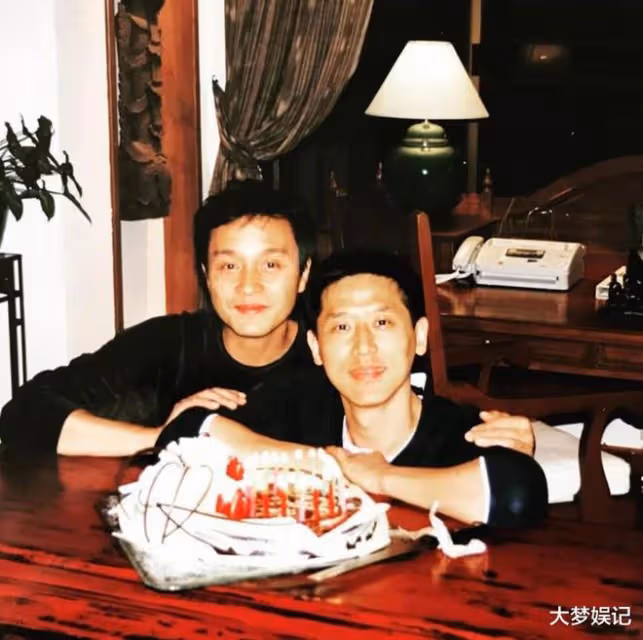 張國榮今逝世21周年… 摯愛唐唐思念:今天是復活節?惹哭網友