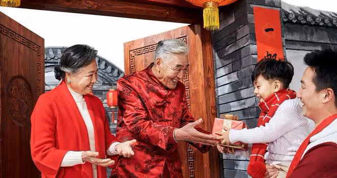 68歲老人心酸委屈：與親家一起過年，是我這輩子做過最愚蠢的決定