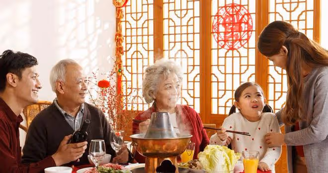 68歲老人心酸委屈：與親家一起過年，是我這輩子做過最愚蠢的決定