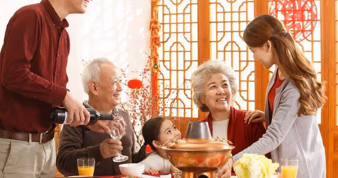 68歲老人心酸委屈：與親家一起過年，是我這輩子做過最愚蠢的決定
